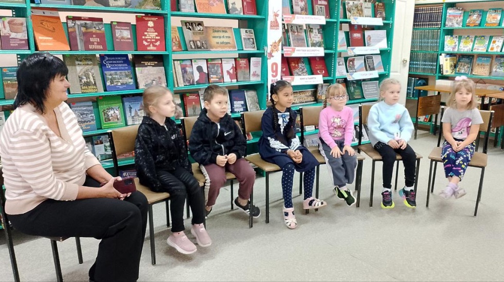 На книжной странице звери и птицы