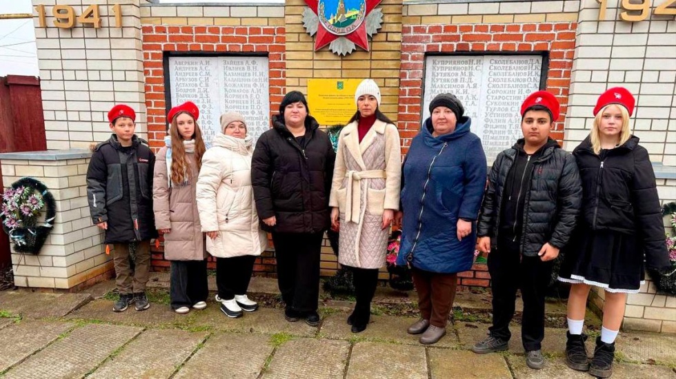 Нам не дано забыть