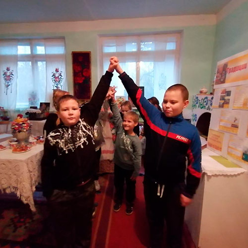 Традиции края - люби и знай