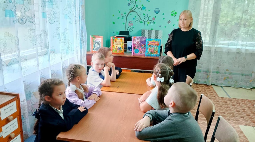 Книги приглашают ребят