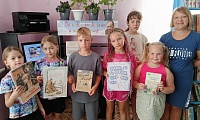 Шёл по улице солдат