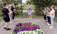 Я по улице иду