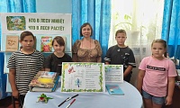Кто в лесу живёт, что в лесу растёт