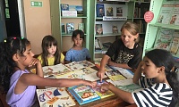 Путешествуют детишки по страницам добрых книжек