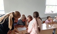 Ну-ка, книжка, повернись, ну-ка, сказка, покажись!