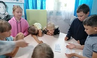 И кот ученый свои мне сказки говорил