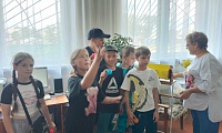 Веселимся и играем, и нисколько не скучаем