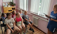 Шёл по улице солдат
