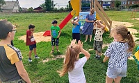 Загадки на библиотечном лугу на каждом шагу