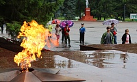 Пусть свечи памяти горят