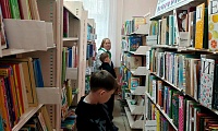За морями, за лесами ждут нас сказки с чудесами