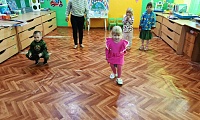 Пусть детство звонкое смеётся!