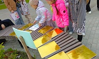 Все мы вместе соберёмся и в мир сказок окунёмся