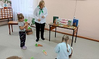 На книжной странице звери и птицы