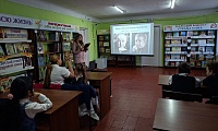 Летят над миром журавли