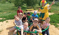 Загадки на библиотечном лугу на каждом шагу