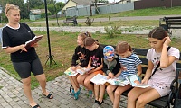 Книжки на прогулке
