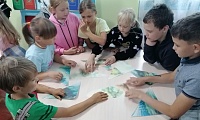 И кот ученый свои мне сказки говорил
