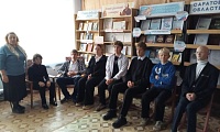 Склоняясь перед памятью поэта