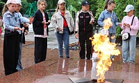 Пусть свечи памяти горят