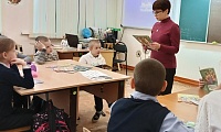 По комнате ходят сказки