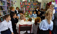 Будем книжки мы читать, безопасность изучать